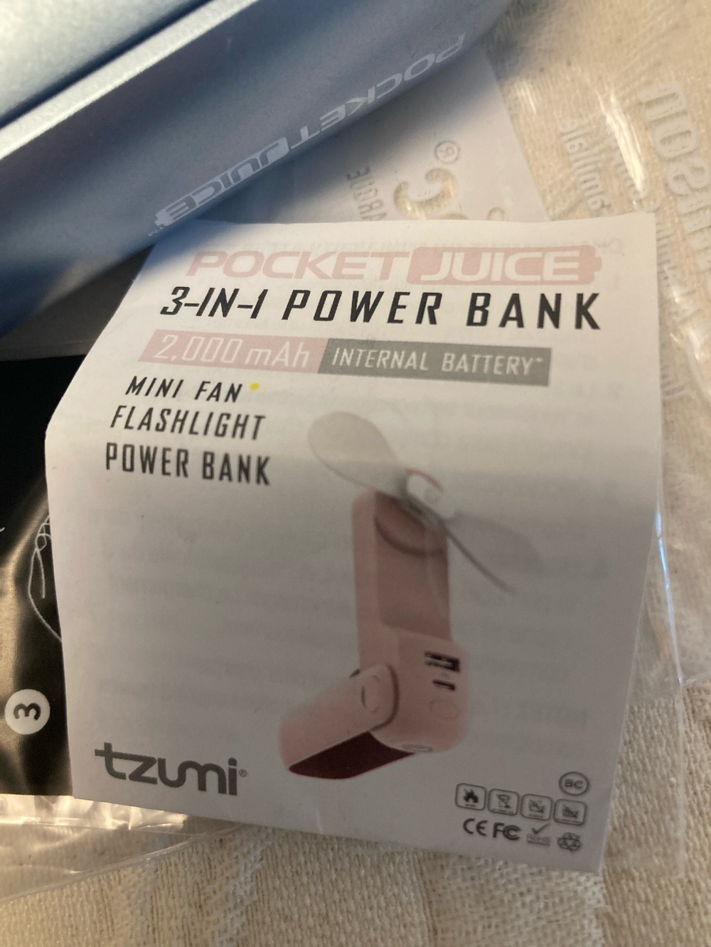 Tzumi Pocket Juice 3-in-1 Power Bank with Mini Fan & Flashlight — Pink